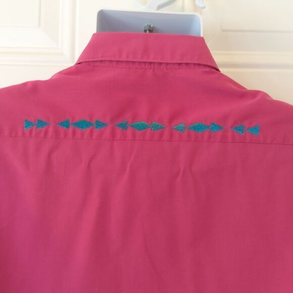 Get Lucky fuchsia western shirt with rhinestones and embroidered details - Picture 10 of 13